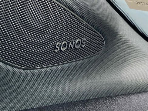 Used 2024 Audi Q4 e-tron Prestige w/ Black Optic Package image 19