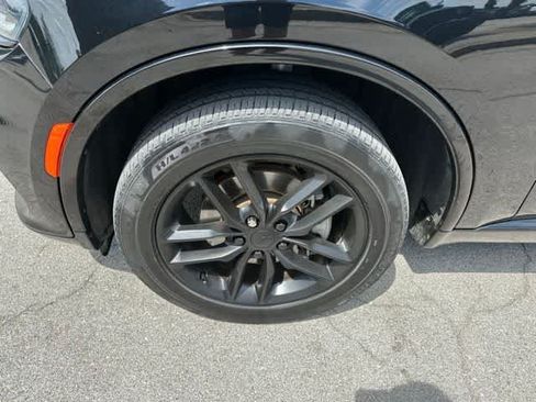Used 2024 Dodge Durango GT AWD/4WD image 3