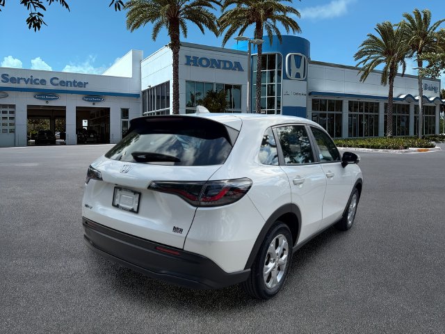 Certified 2025 Honda HR-V LX image 8