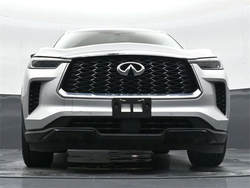 Used 2023 INFINITI QX60 Luxe image 40