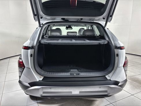 Used 2024 Hyundai Kona Limited FWD image 21