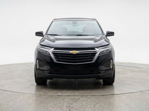 Used 2025 Chevrolet Equinox LT image 2