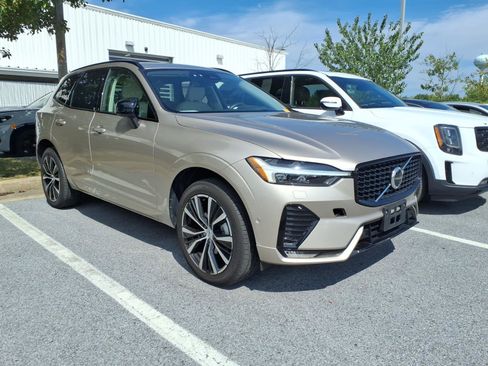 Used 2024 Volvo XC60 B5 Ultimate w/ Protection Package Premier AWD/4WD image 1