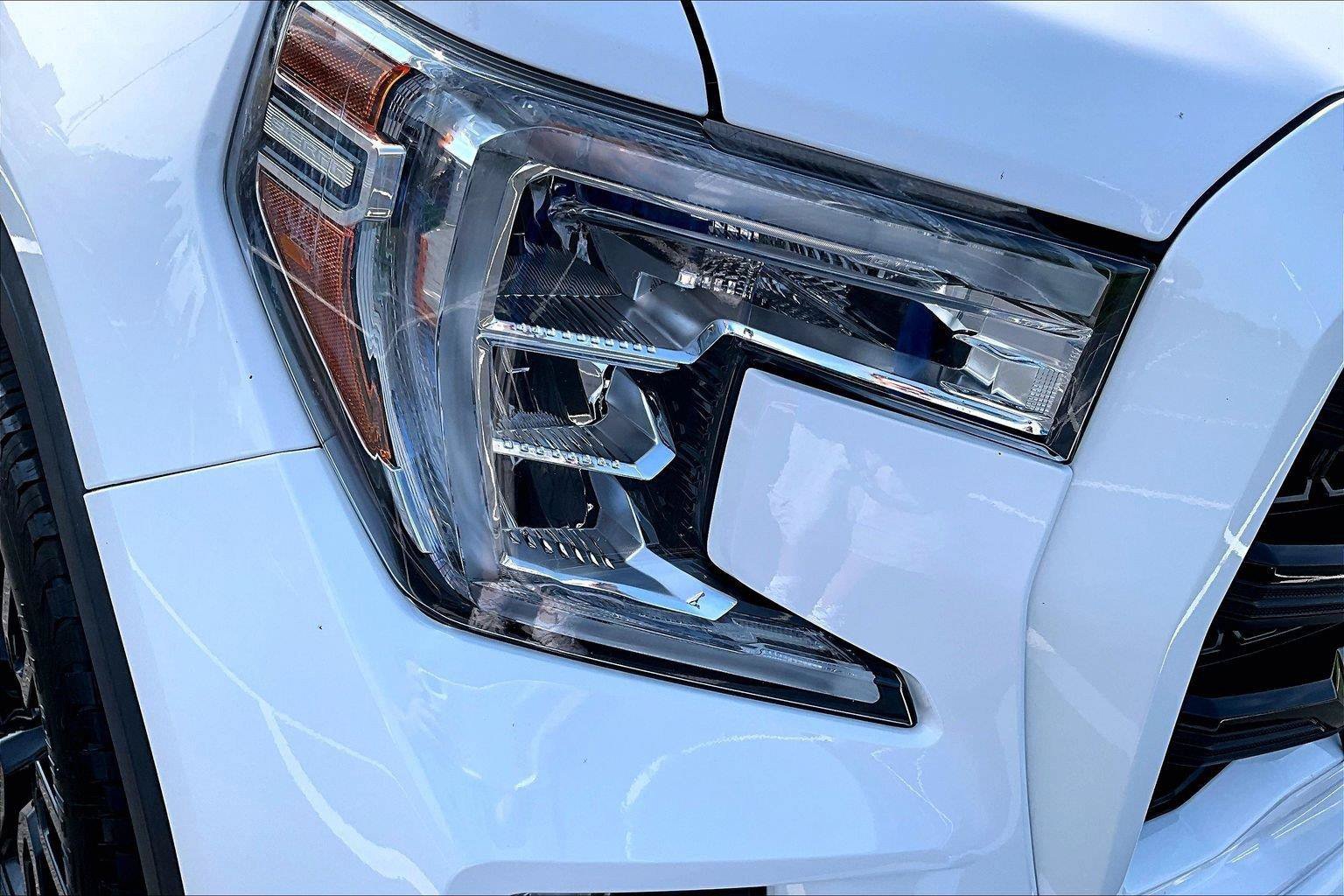 Used 2020 GMC Sierra 1500 Elevation w/ Elevation Value Package AWD/4WD image 30