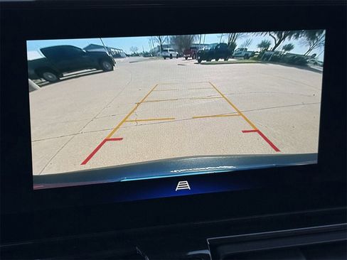 Used 2025 Chevrolet TrailBlazer RS w/ Driver Confidence Package image 18