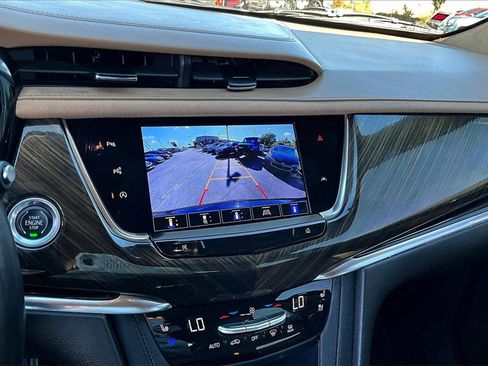 Certified 2023 Cadillac XT6 Sport w/ Platinum Package image 14
