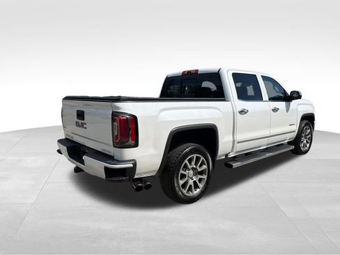 Used 2016 GMC Sierra 1500 Denali w/ Enhanced Driver Alert Package AWD/4WD image 3