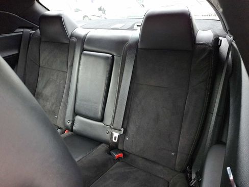 Used 2016 Dodge Challenger R/T Scat Pack w/ Leather Interior Group image 10