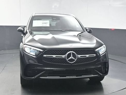 Used 2026 Mercedes-Benz GLC 300 image 3