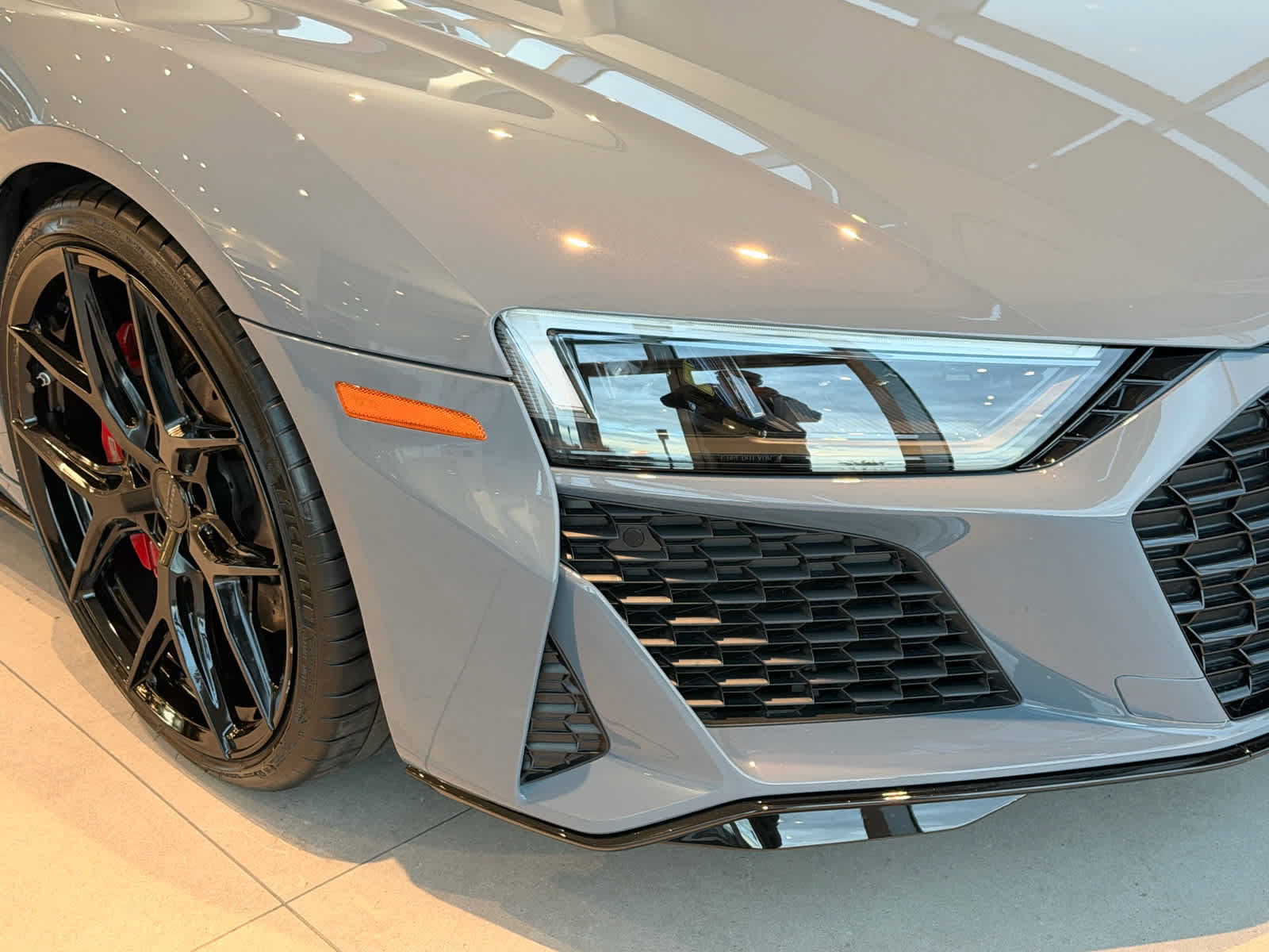 Certified 2022 Audi R8 V10 performance RWD image 3