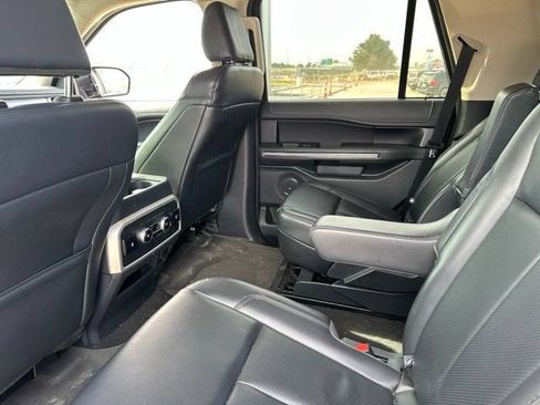 Used 2024 Ford Expedition XLT RWD image 14