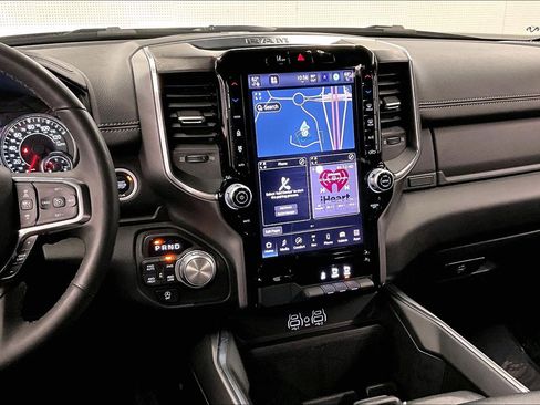 Used 2025 RAM 1500 Laramie AWD/4WD image 7