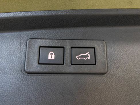 Used 2024 Subaru Outback Touring AWD/4WD image 45