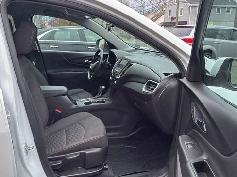 Used 2021 Chevrolet Equinox LT AWD/4WD image 25