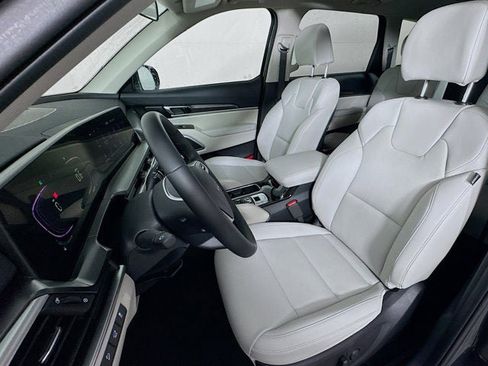 New 2025 Kia Telluride S image 25