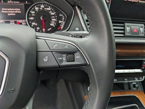 Used 2023 Audi Q5 2.0T Premium w/ Convenience Package image 12