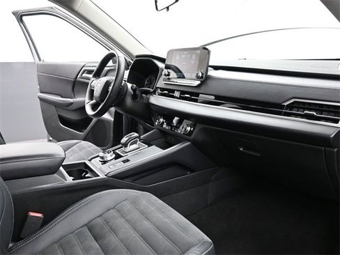 Used 2023 Mitsubishi Outlander SE image 21