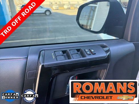 Used 2021 Toyota 4Runner Venture w/ Moonroof Package image 10