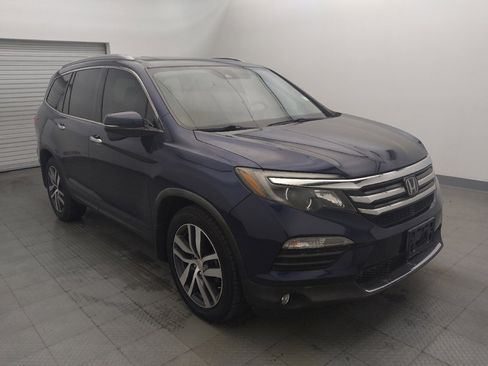 Used 2017 Honda Pilot Touring image 13