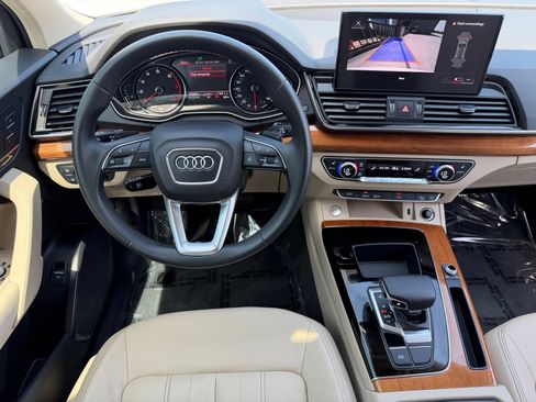 Used 2021 Audi Q5 2.0T Premium w/ Convenience Package AWD/4WD image 30