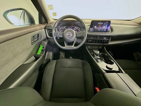 Used 2023 Nissan Rogue S AWD/4WD image 13