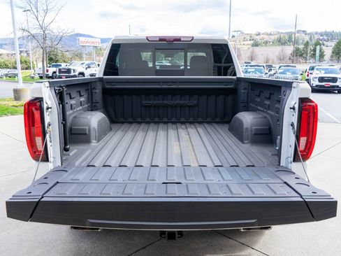 Used 2023 GMC Sierra 1500 Denali w/ Technology Package AWD/4WD image 36