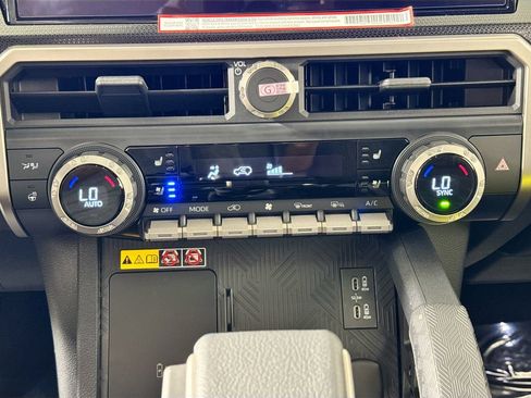 Used 2026 Toyota 4Runner Limited AWD/4WD image 15