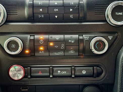 Used 2019 Ford Mustang EcoBoost image 18