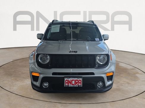 Used 2020 Jeep Renegade Altitude FWD image 3