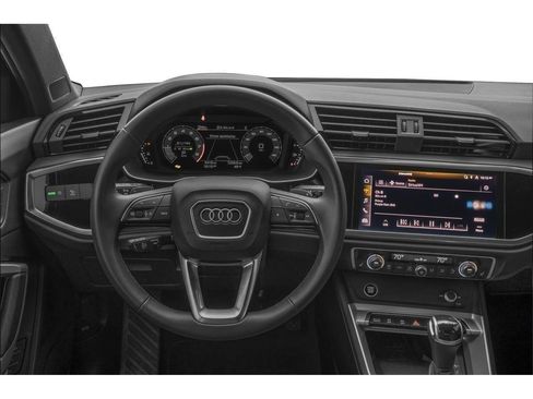 Used 2025 Audi Q3 2.0T Premium AWD/4WD image 32