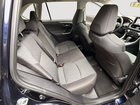 Used 2025 Toyota RAV4 XLE w/ Convenience Package FWD image 28
