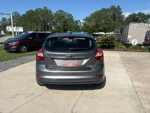 Used 2014 Ford Focus Titanium FWD image 6