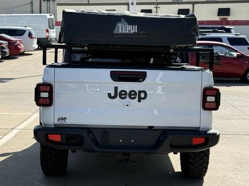 Used 2024 Jeep Gladiator Sport AWD/4WD image 5
