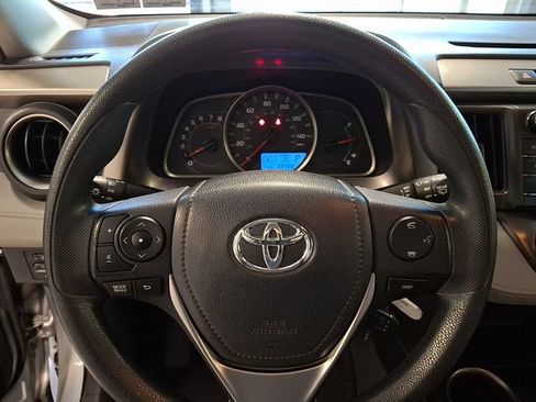 Used 2015 Toyota RAV4 LE AWD/4WD image 19