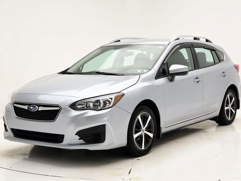 Used 2019 Subaru Impreza 2.0i Premium image 2