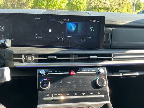 Certified 2025 Hyundai Santa Fe Limited AWD/4WD image 16