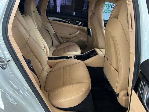 Used 2018 Porsche Panamera w/ Premium Package Plus RWD image 27