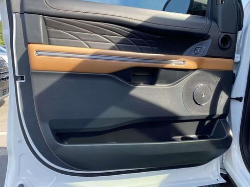 Certified 2022 Ford Expedition Platinum AWD/4WD image 22