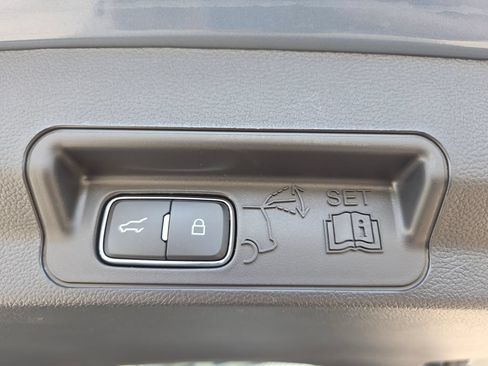 New 2027 Ford Explorer Active RWD image 15