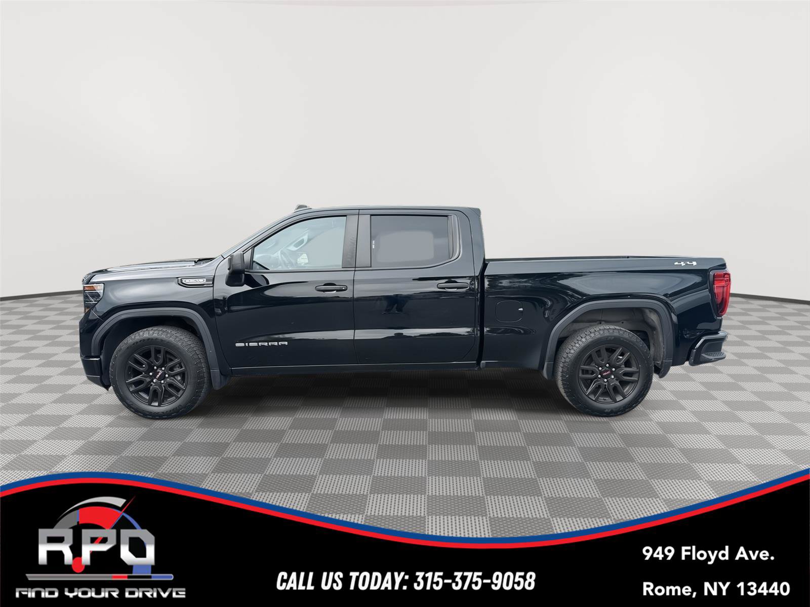 Used 2024 GMC Sierra 1500 Pro w/ Graphite Edition AWD/4WD image 2
