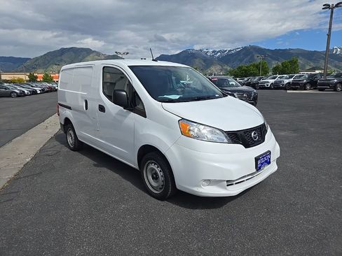 Used 2021 Nissan NV200 S w/ Back Door Glass Package image 3