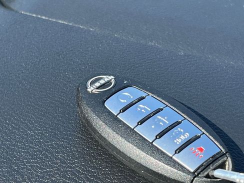 Used 2025 Nissan Altima 2.5 SV image 24