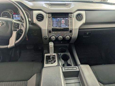 Used 2017 Toyota Tundra SR5 w/ SR5 Upgrade Package AWD/4WD image 23