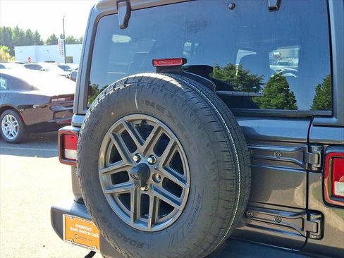 Certified 2024 Jeep Wrangler Unlimited Sport AWD/4WD image 18