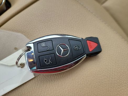 Used 2013 Mercedes-Benz S 550 4MATIC image 51