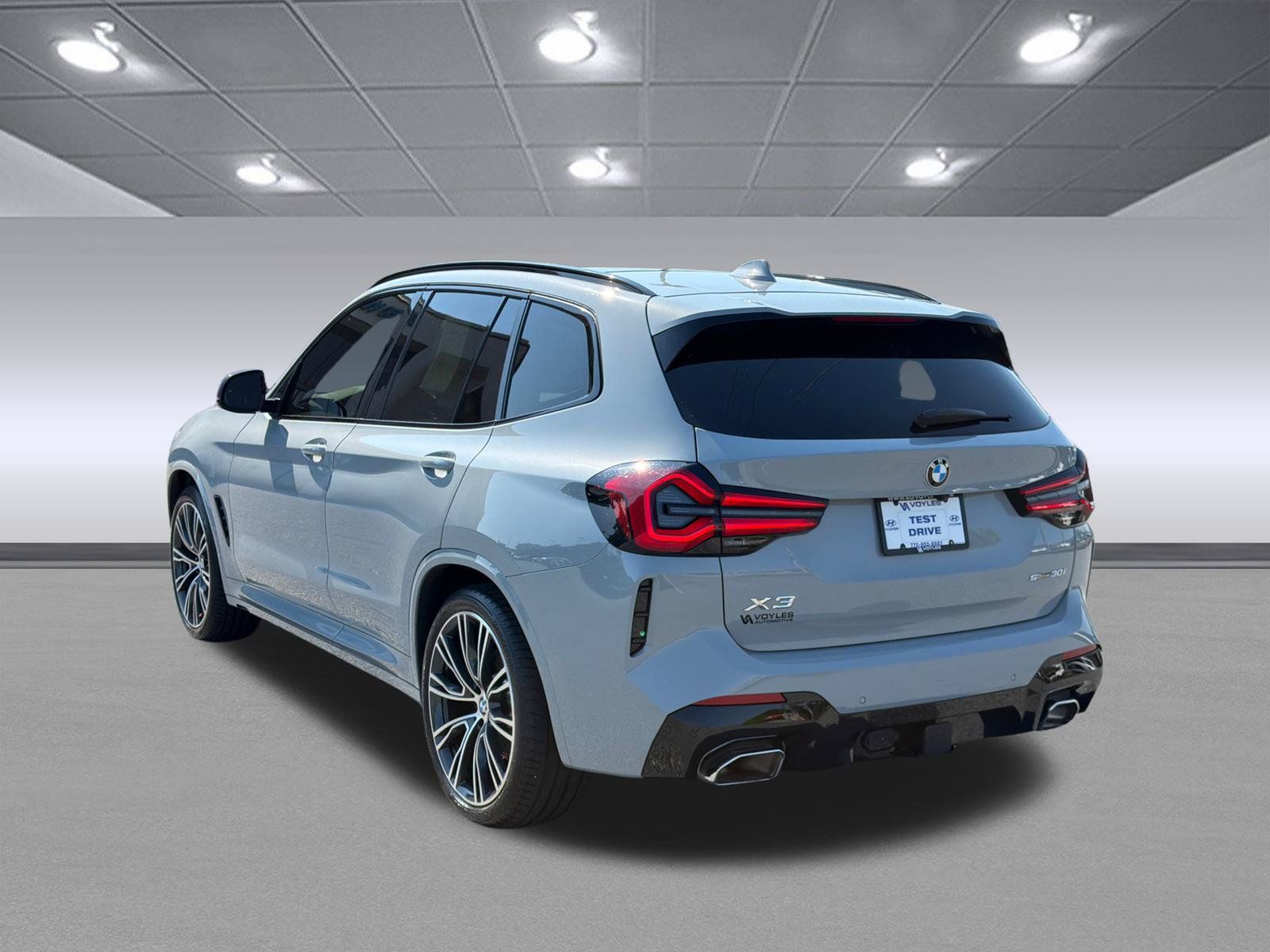 Used 2022 BMW X3 sDrive30i w/ M Sport Package 2 RWD image 7