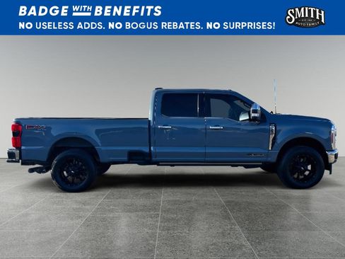 Used 2023 Ford F250 Lariat AWD/4WD image 3
