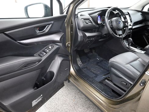 Used 2022 Subaru Ascent Onyx Edition image 4