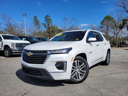 Used 2023 Chevrolet Traverse High Country w/ LPO, Floor Liner Package image 1