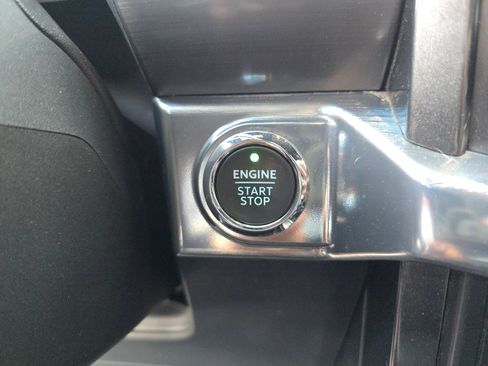 Used 2021 Ford F150 Lariat w/ Equipment Group 502A High image 26